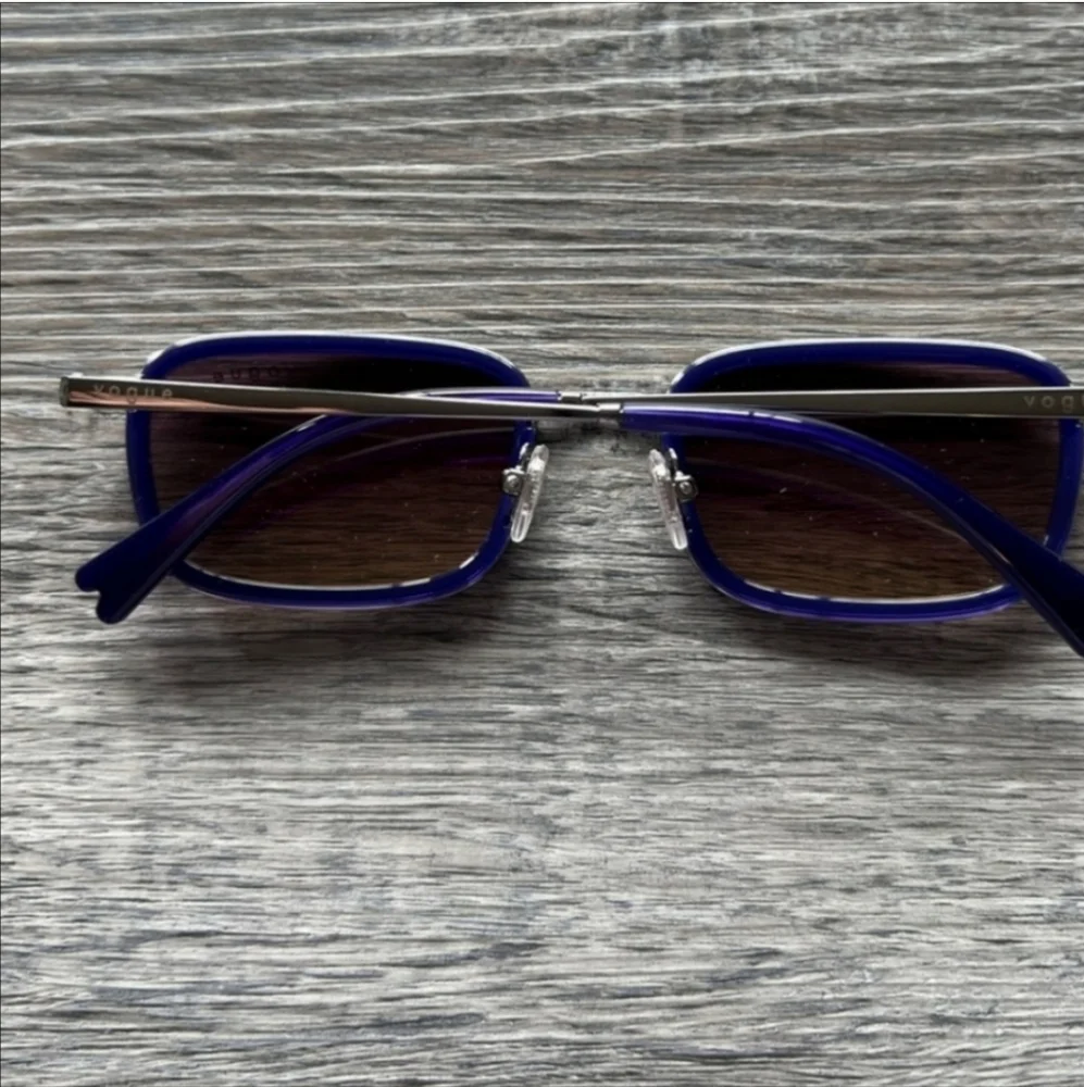 NWT Vogue Eyewear UV Protected Rectangle Sunglasses Women 0VO4166S - Picture 5 of 9